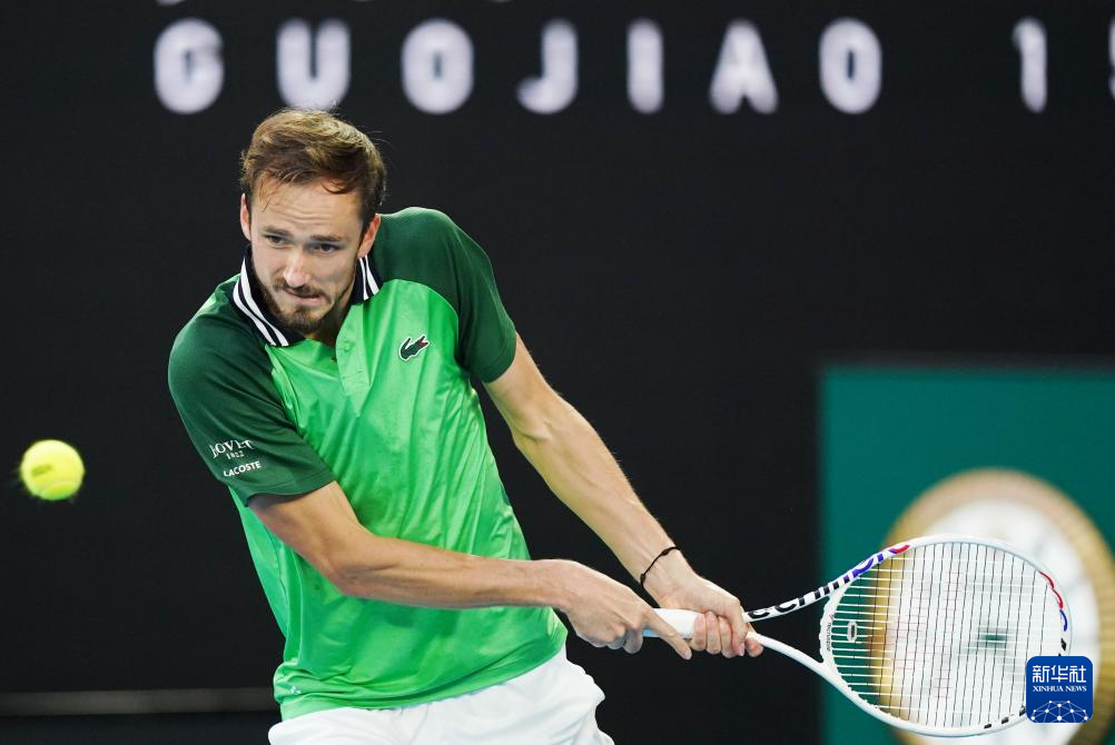 他与耐克的 他与耐克的